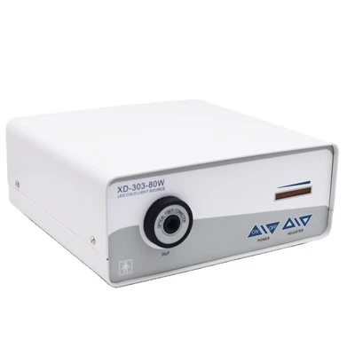 Zdroj studeného světla pro endoskopickou kameru
